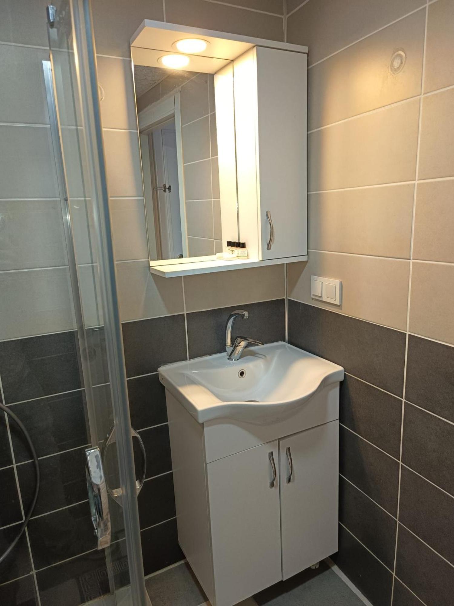 White Crown Apartman Ve Yasam Merkezi Estambul Exterior foto
